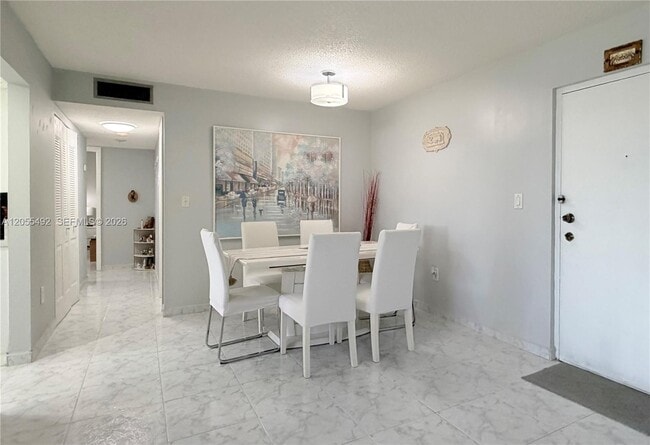 Building Photo - 9410 W Flagler St
