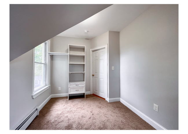 Building Photo - Beautiful and Lovely House in South of Hartford