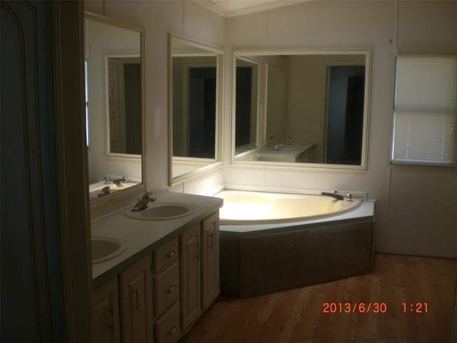 Building Photo - 5785 Kimber Ln