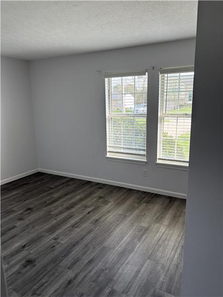 Building Photo - 1930 Independence Rd