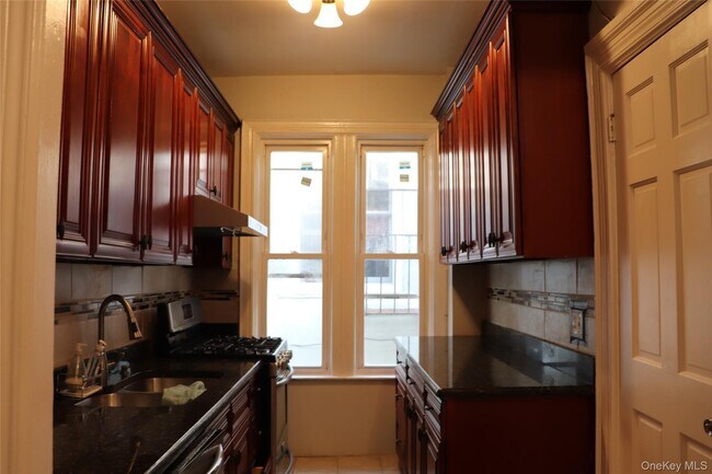 Building Photo - 31-29 88th St
