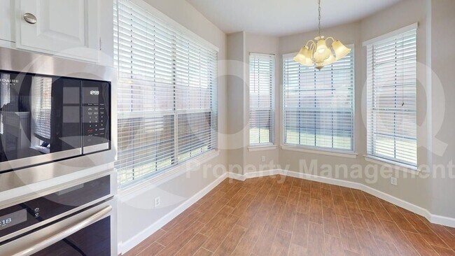Building Photo - 4032 Guthrie Dr