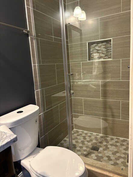 Building Photo - 5033 E Capitol St SE