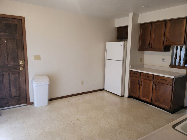 Building Photo - 5730-5732-5732 N 94th St