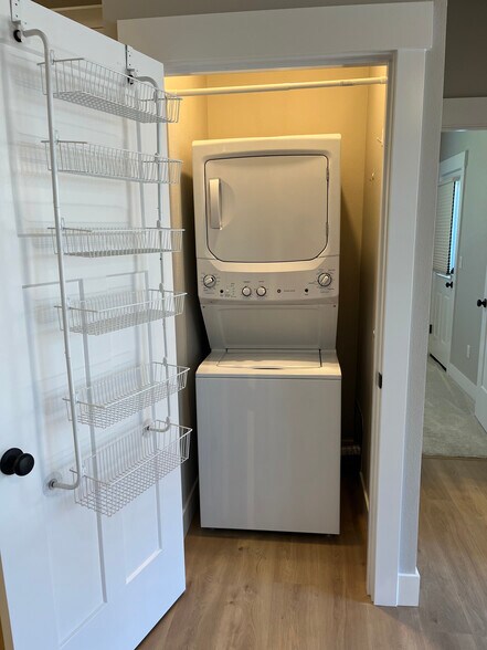 Building Photo - 2958 NW 15th Way