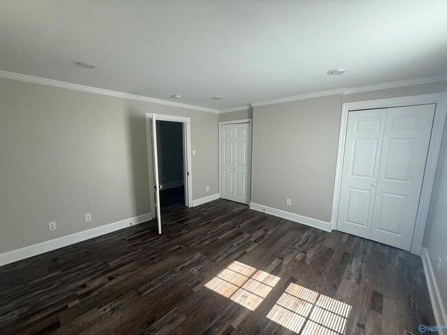 Building Photo - 445 Chicken Creek Rd