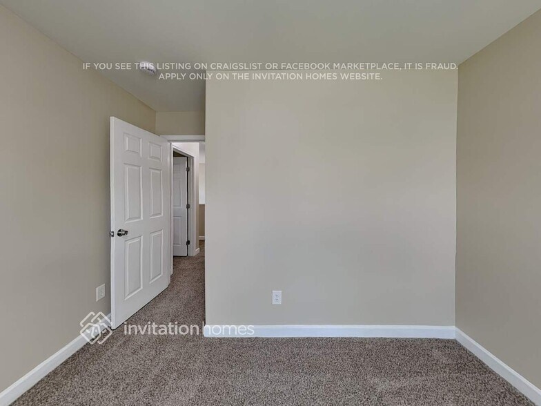 Building Photo - 577 Rolling Meadows Dr