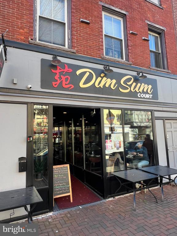 Building Photo - 316 Bridge St