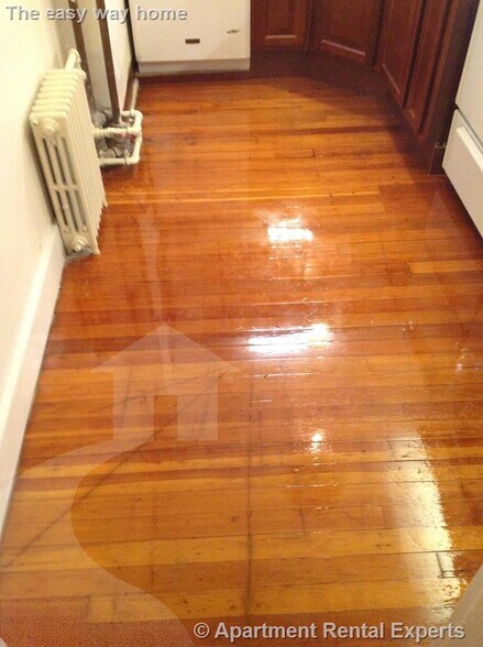 Building Photo - 26 Dover St