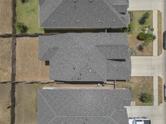 Building Photo - 236 Wingstem Wy