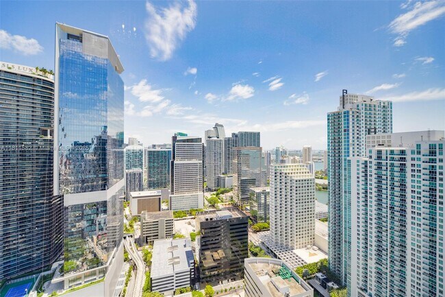 Building Photo - 1010 Brickell Ave