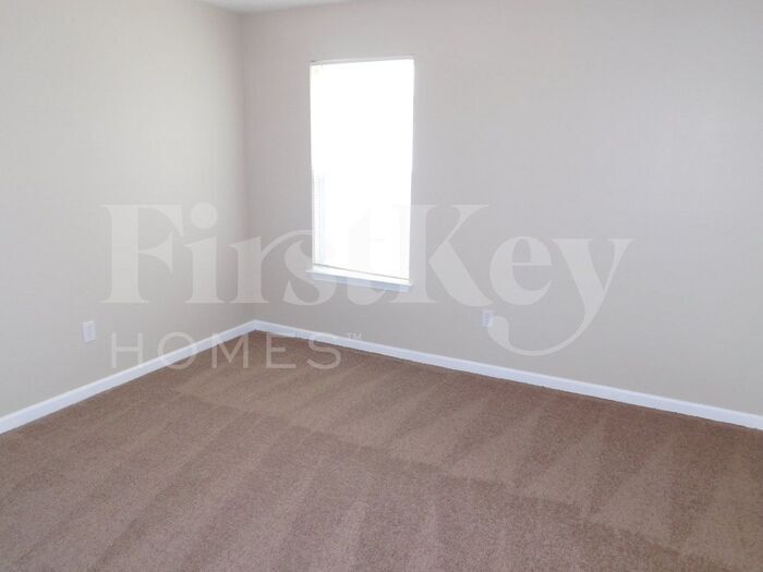 Building Photo - 3901 Doe Run Dr