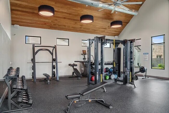 Building Photo - 23823 Cumberland Ridge Dr