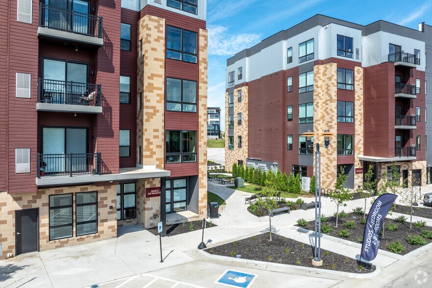 Primary Photo - Concord at Marketplace 55+ Independent Living