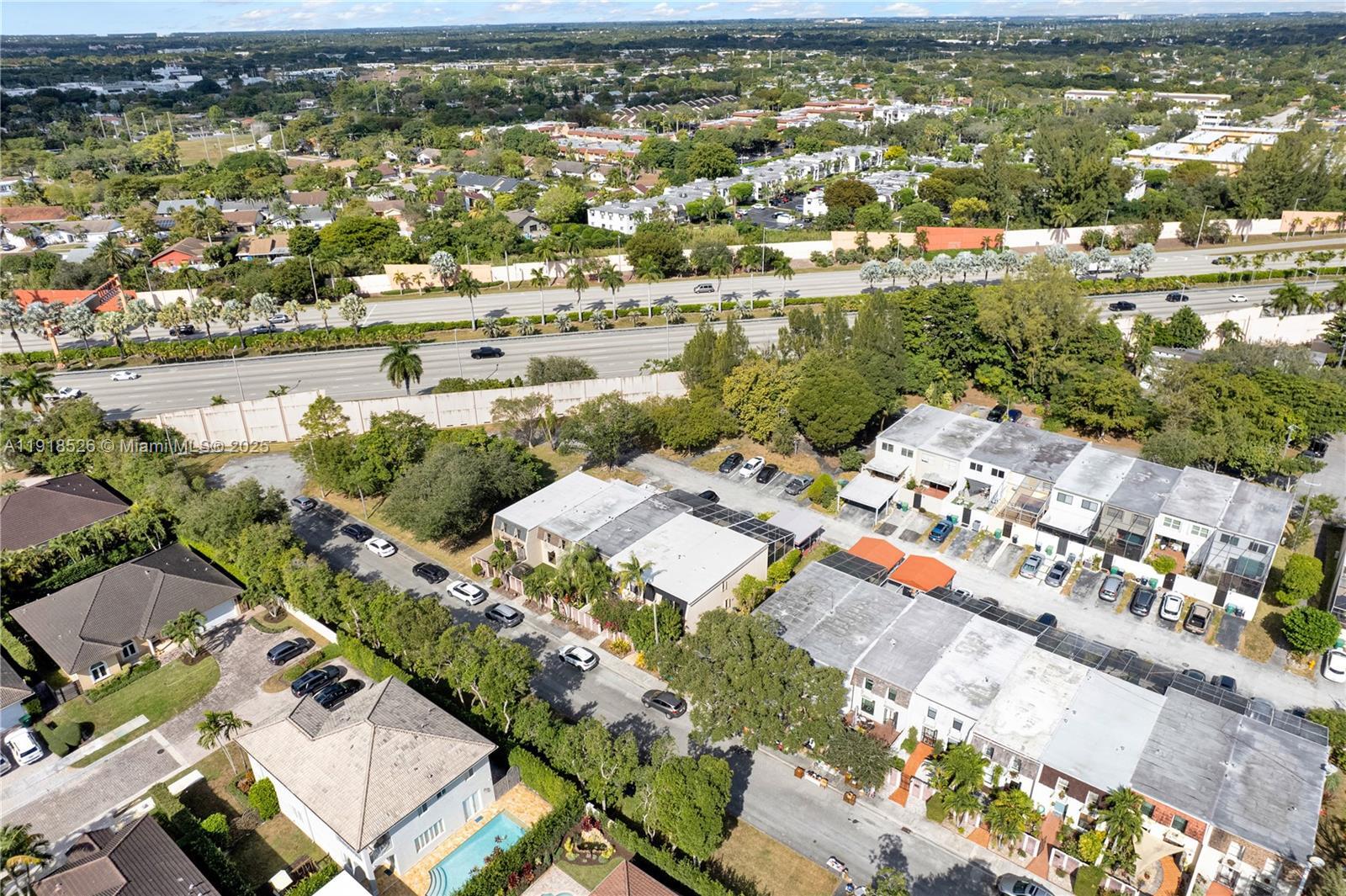 Building Photo - 9823 SW 93rd Ter