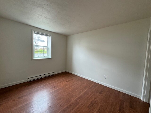 Building Photo - 17 Sinai Cir
