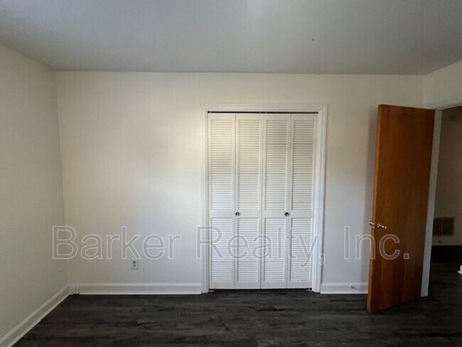 Building Photo - 1311 Ingomar Pl