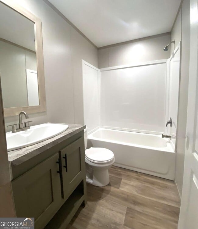 Building Photo - 68 Rockys Pl