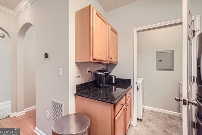 Building Photo - 4333 Dunwoody Park