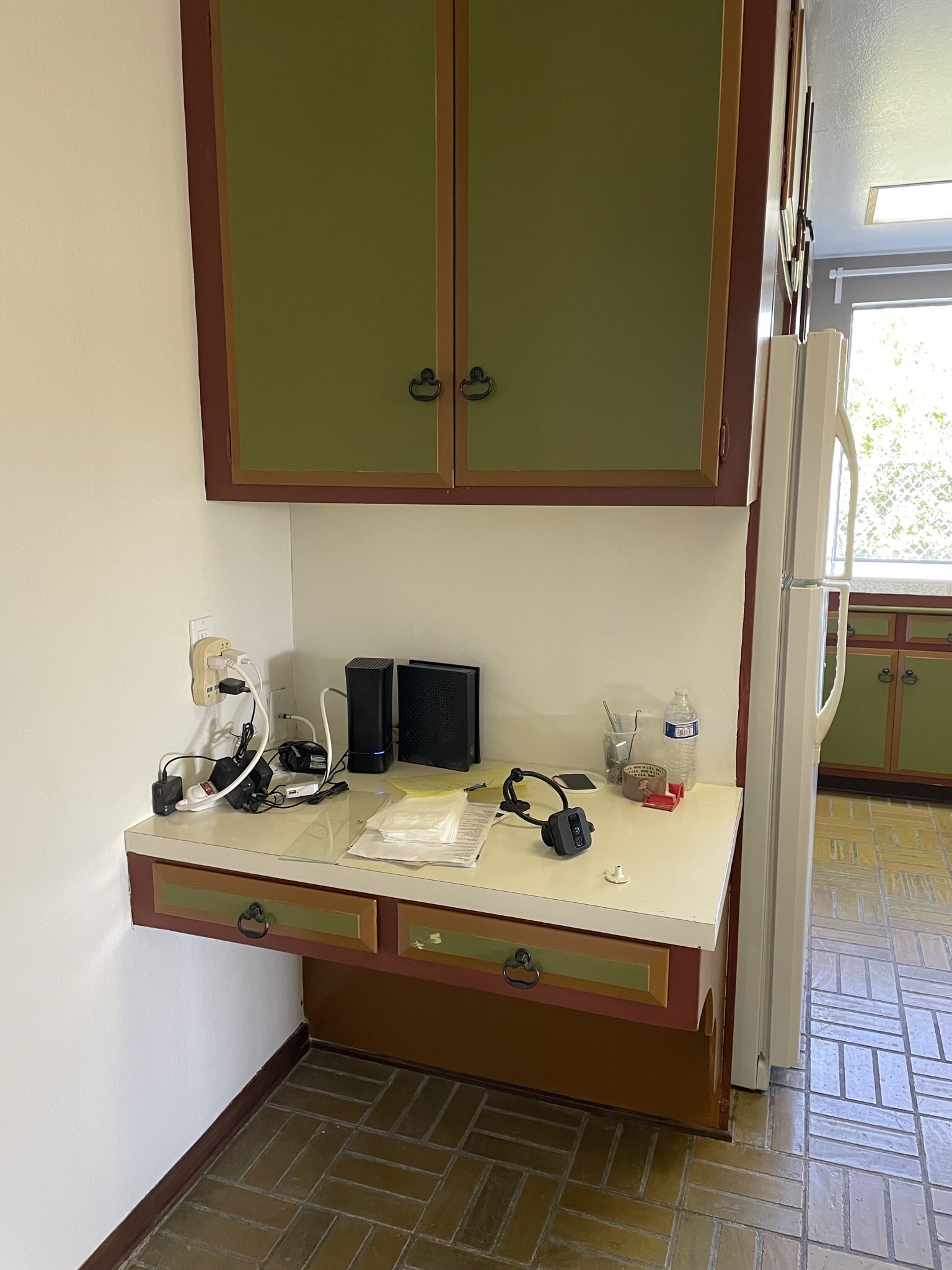 Kitchen Built In Desk - 6052 Pat Ave