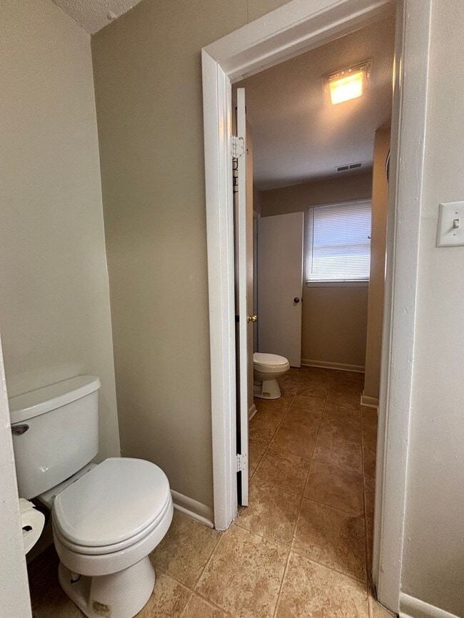 Building Photo - Charming 3br, 1.5 bth Home in Western Branch