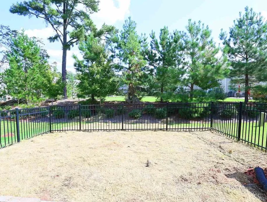 Building Photo - 131 Holly Berry Ln
