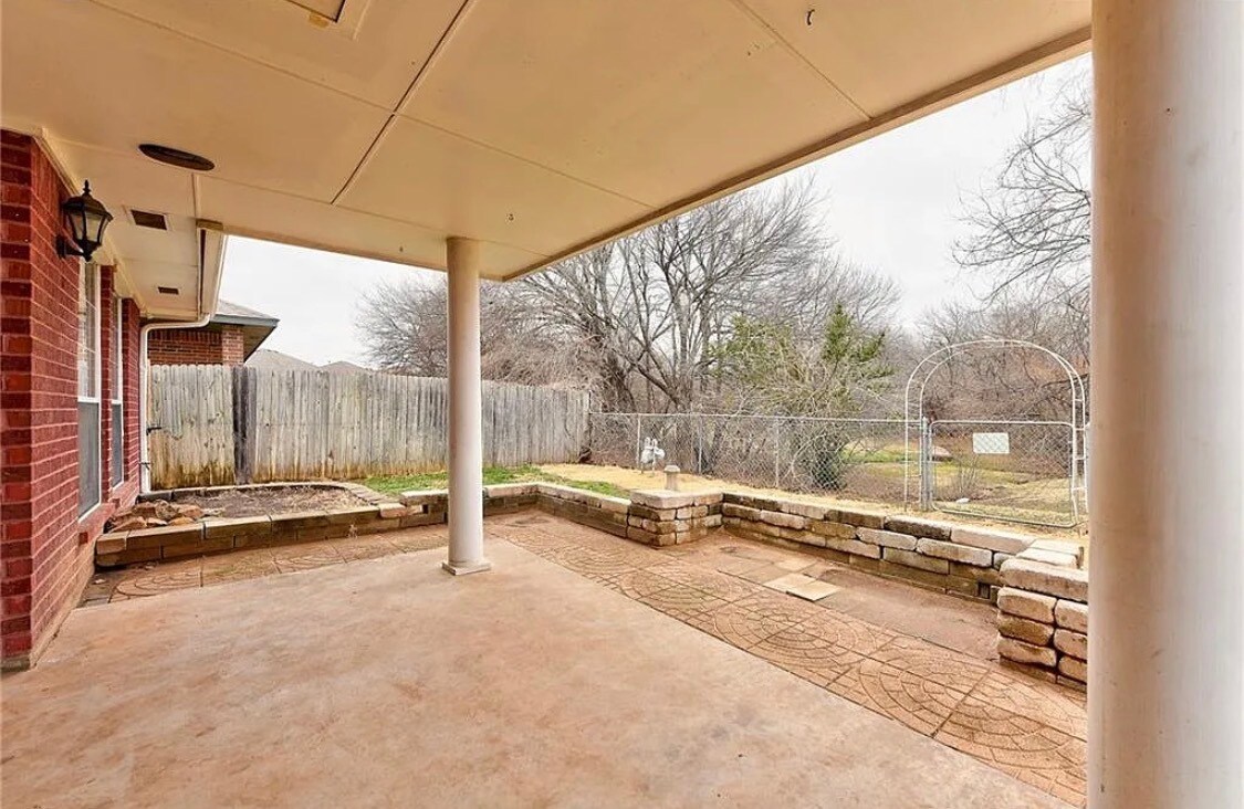Building Photo - 1705 Concord Dr