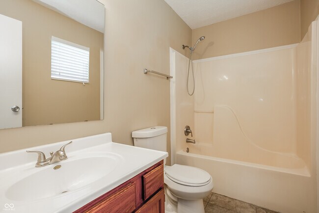 Building Photo - 7114 Elias Cir