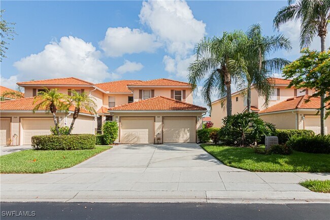 Primary Photo - 260 Robin Hood Cir