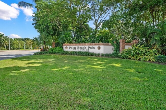 Building Photo - 12480 Mallet Cir