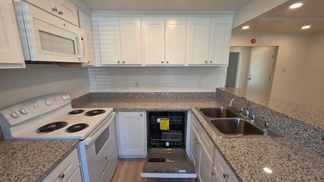 Building Photo - 1507 Brookvale Dr