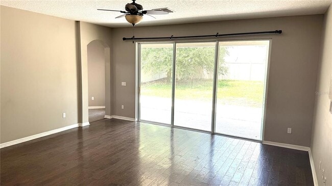 Building Photo - 4890 Palmetto Park Dr