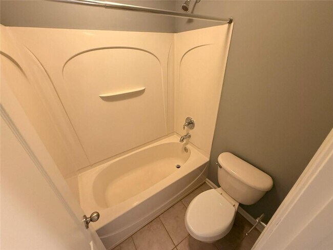 Building Photo - 3730 Clay Ct