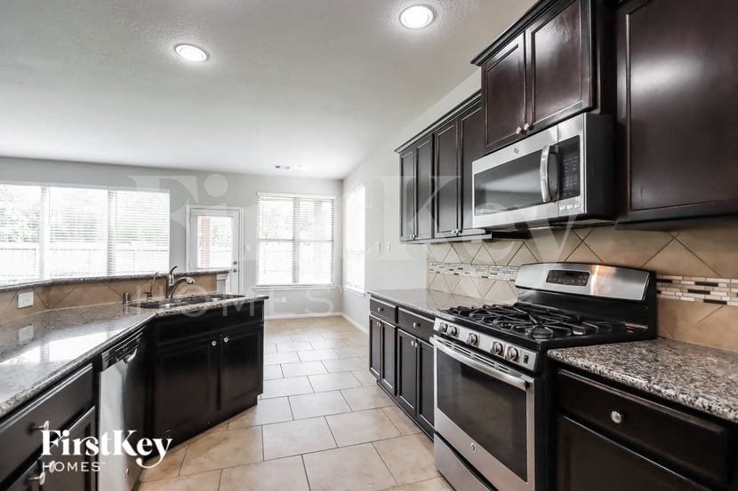 Building Photo - 18707 Antler Trails Court