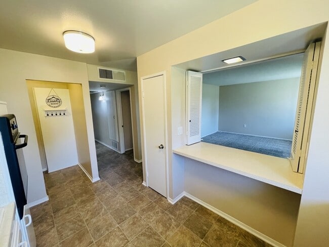 Building Photo - 27127 Sun City Blvd