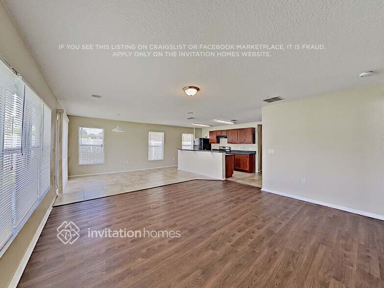 Building Photo - 3011 Yarrow Ln