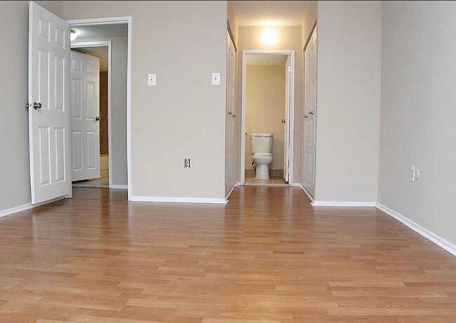 Building Photo - 217 James Ct