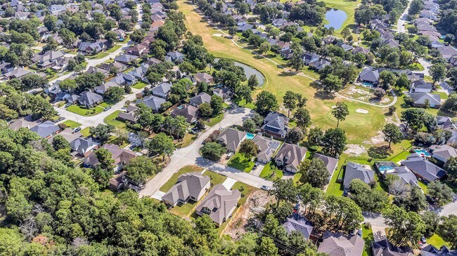 Building Photo - 18219 Polo Meadow Dr
