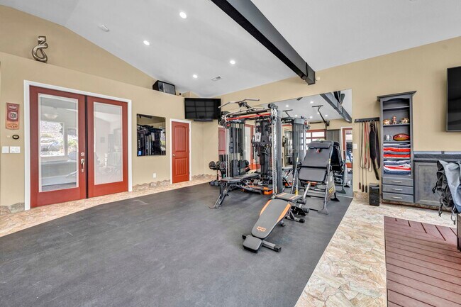 Building Photo - 6015 Stillmeadow Dr