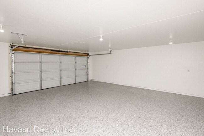 Building Photo - 4 br, 3 bath House - 3705 Challenger Drive