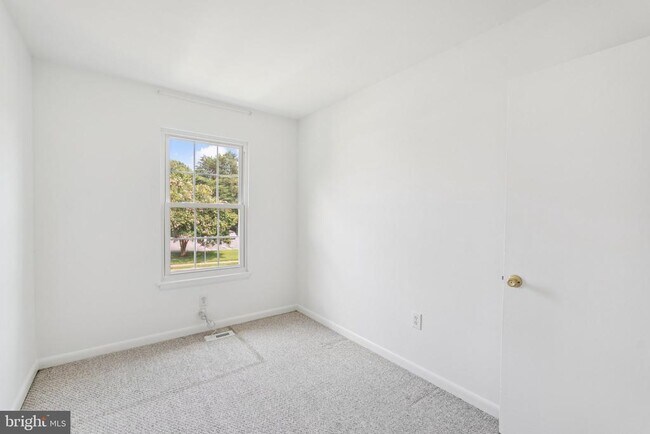 Building Photo - 14844 Cherrydale Dr