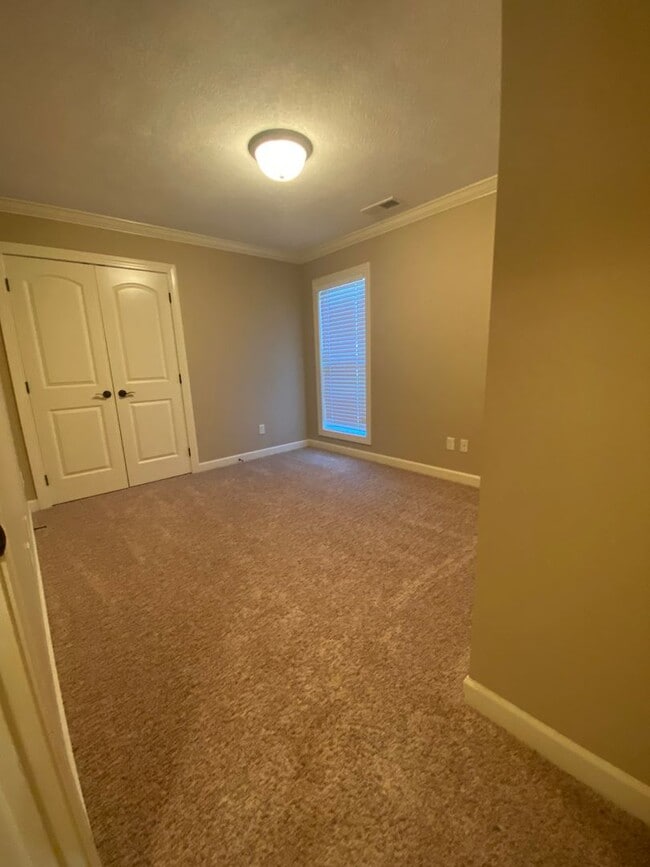 Building Photo - 64 Jeremiah Dr