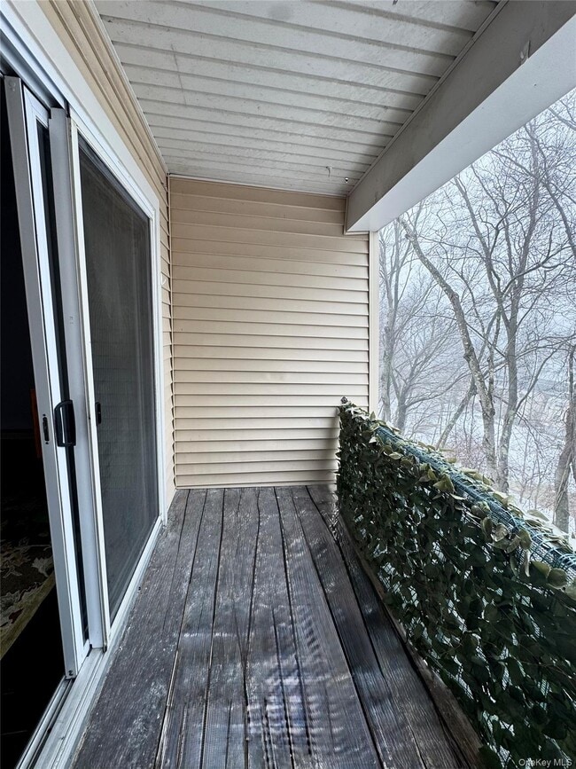 Building Photo - 634 Fox Run Ln