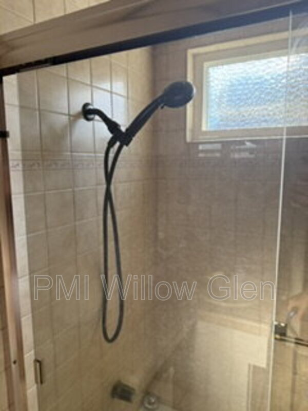Building Photo - 536 Curie Dr