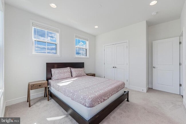 Building Photo - 23765 Fairfield Knl Ct