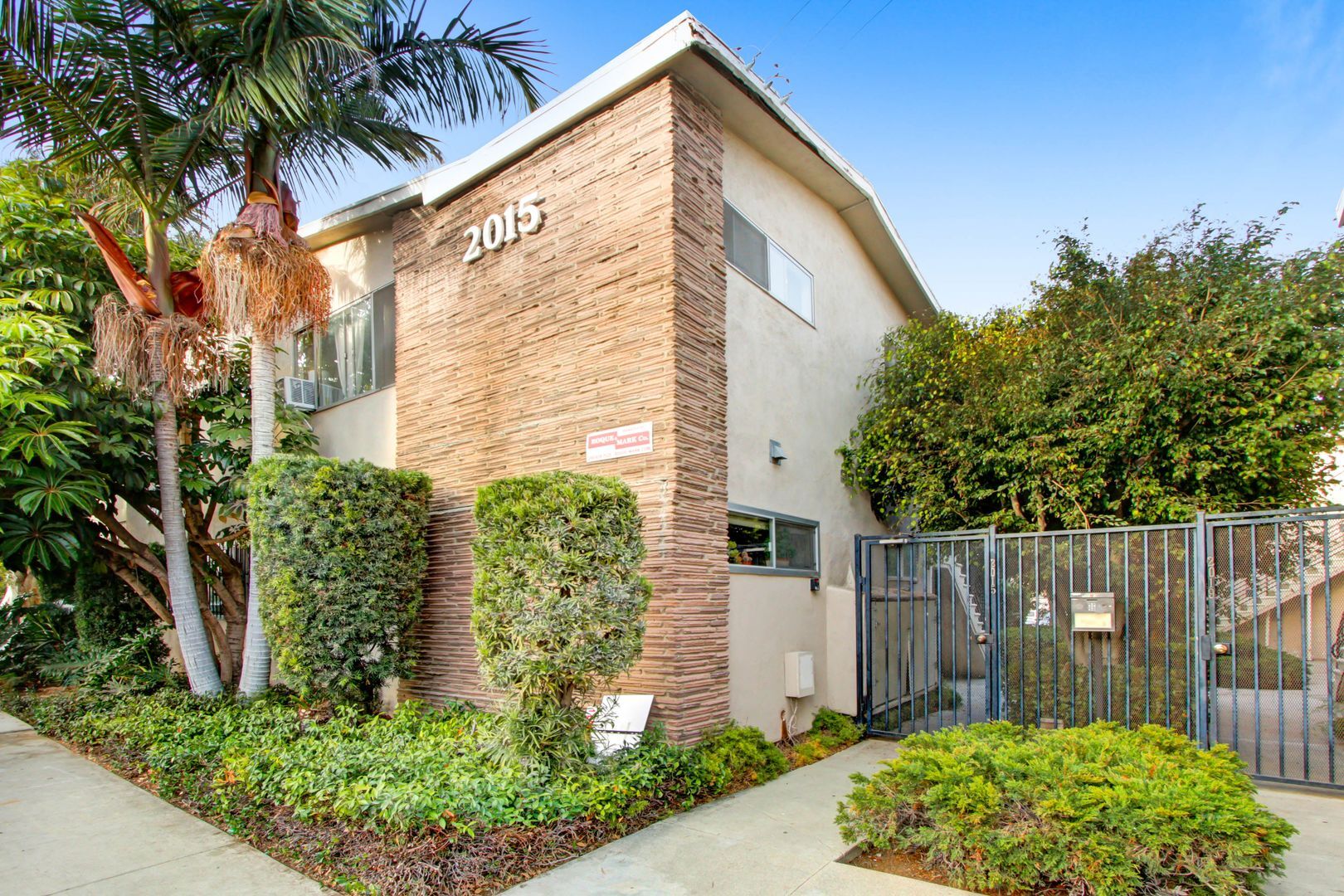 Building Photo - 2015-2019 4th Street in Santa Monica - steps to Main St. and the beach!