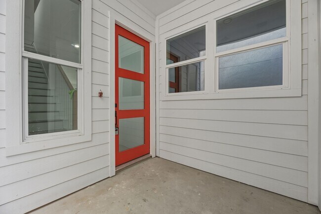 Building Photo - 117 Capetown Ln