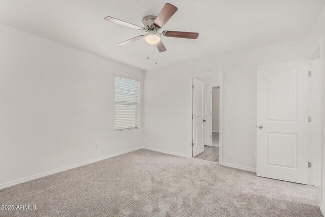 Building Photo - 331 W Mammoth Cave Dr