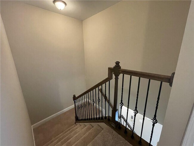 Building Photo - 5350 Tomahawk Terrace