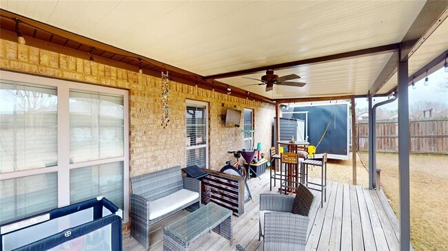 Building Photo - 150 Village Ct